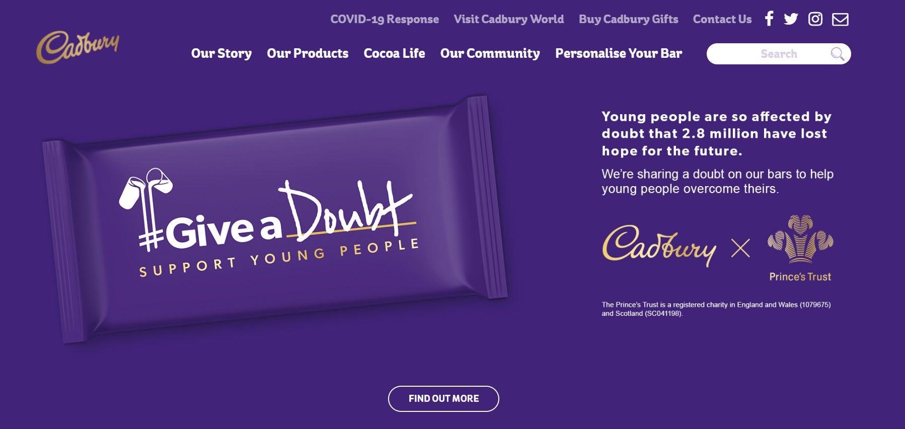 Trang chủ Cadbury được thiết kế tương tự như màu vỏ ngoài của sản phẩm
